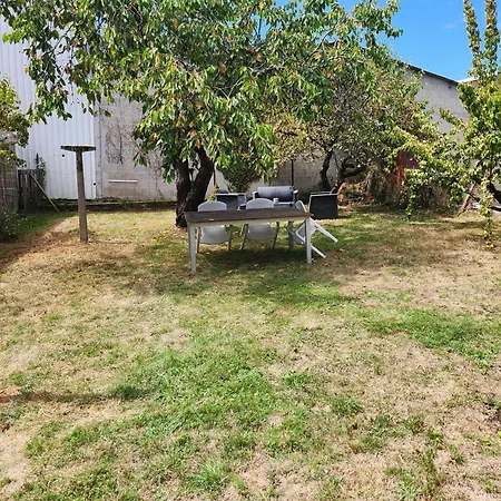 度假居 2-bedroom In Sleeps 4 Availles-Limouzine