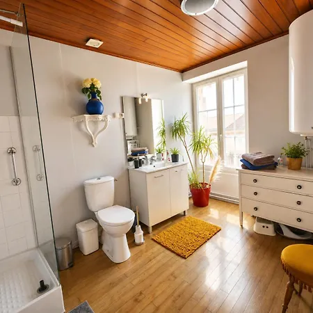2-bedroom In Sleeps 4 度假居 Availles-Limouzine