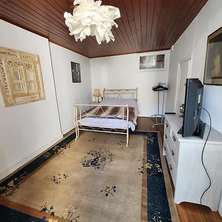 2-bedroom In Sleeps 4 度假居